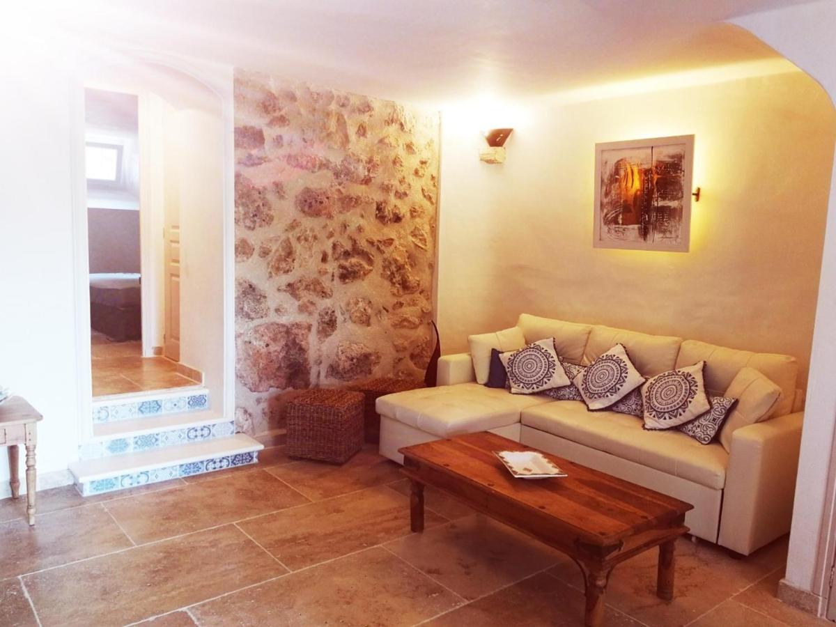 Bastide Provencale Les Muriers D'Engaspaty セイヤン エクステリア 写真