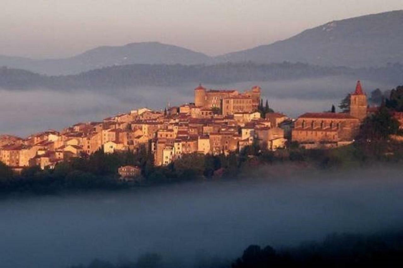 Bastide Provencale Les Muriers D'Engaspaty セイヤン エクステリア 写真